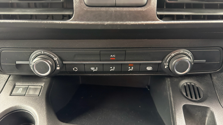 Vauxhall Combo Cargo Combo L1 Diesel 2300 1.5 Turbo D 100ps H1 Sportive Van